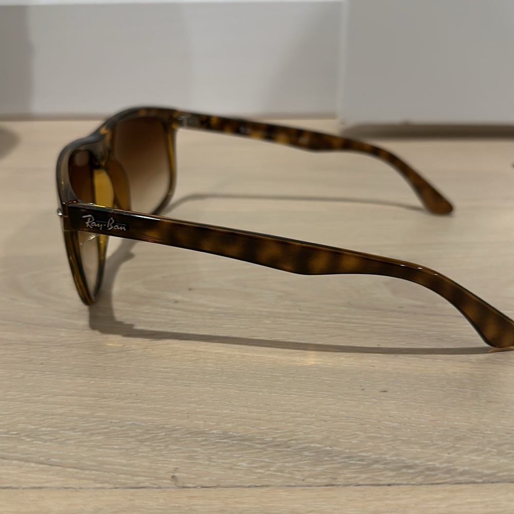 Rayban Sunglasses - Picture 4 of 4